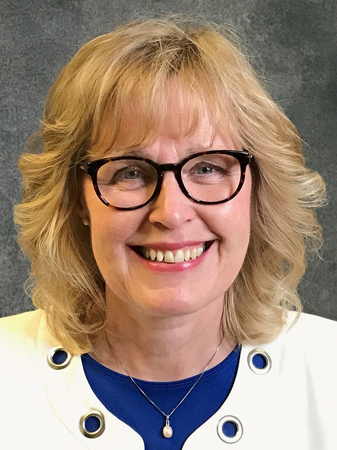 MARIANN BRATEN-HALL - Professional Women
